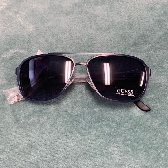 Guess Other - NWT! Guess Men’s Blue Sunglasses